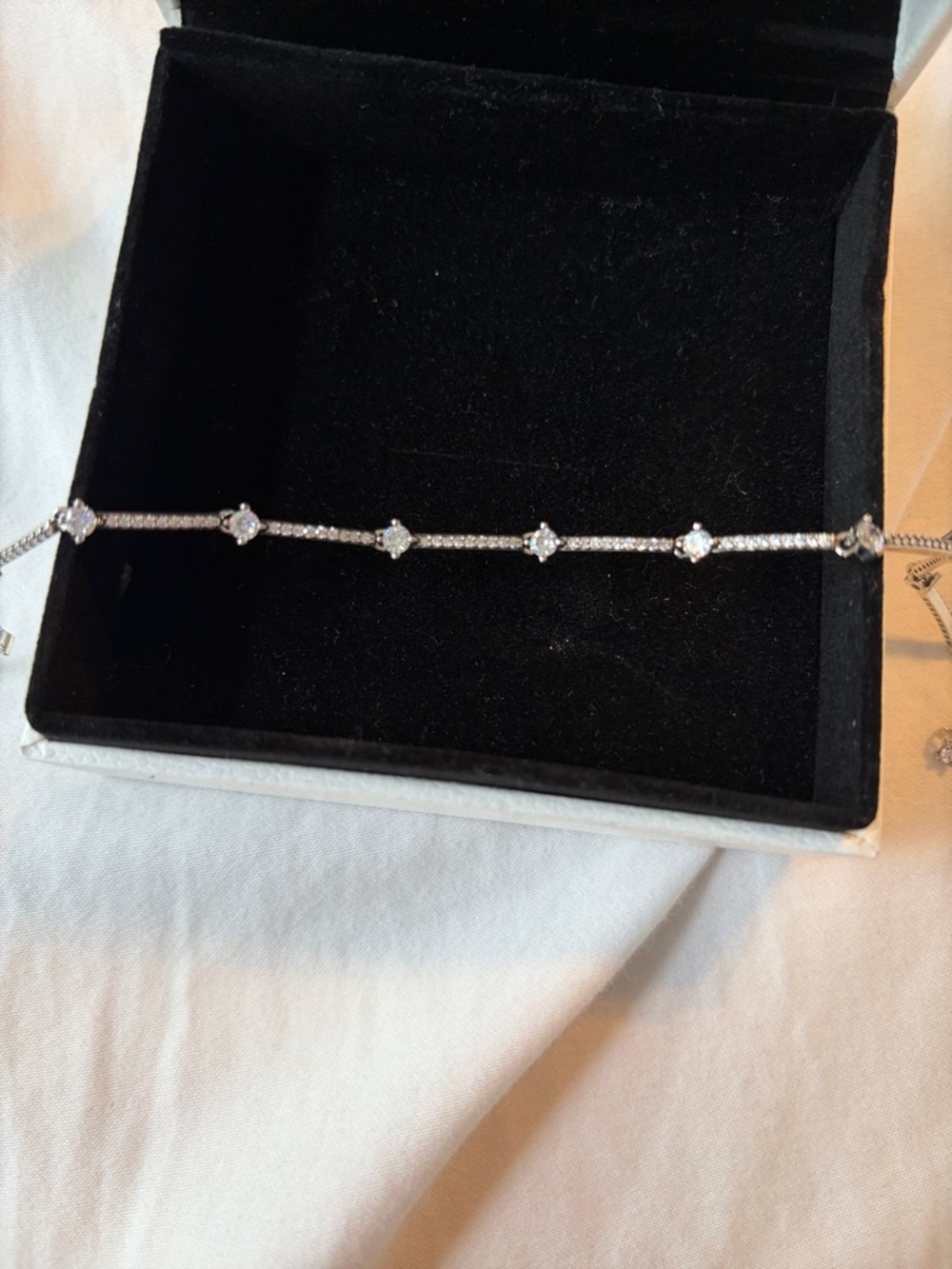 New Pandora Rhinestone Bracelet - Picture 5 of 5
